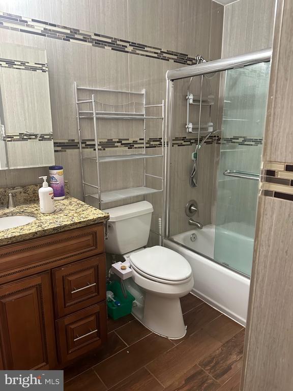 Foto del edificio - 4128 Point Hollow Ln