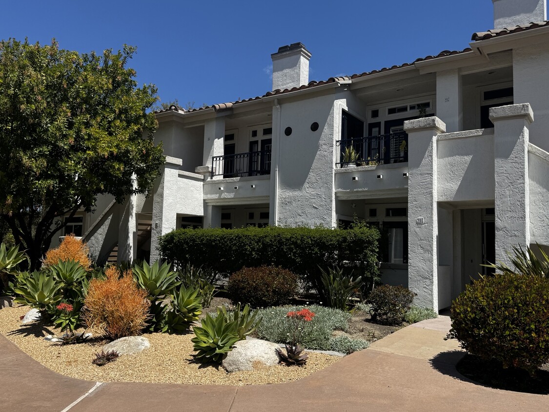 Foto del edificio - 2335 Rancho Del Oro Rd