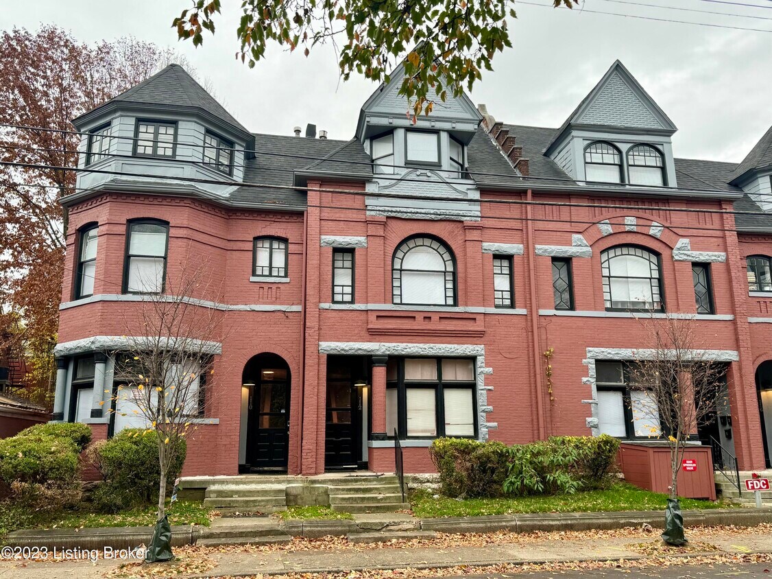 116 W Oak St, Louisville, KY 40203 Room for Rent in Louisville, KY