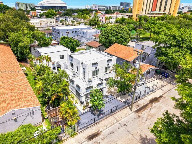 Foto del edificio - 128 NW 9th Ave