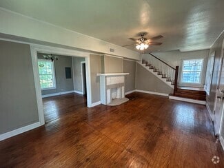 Building Photo - 518 N 16th St