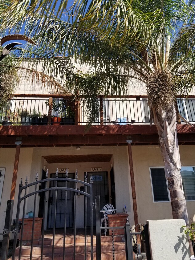 1344 S Bronson Ave Unit Bronson, Los Angeles, CA 90019 Apartments in