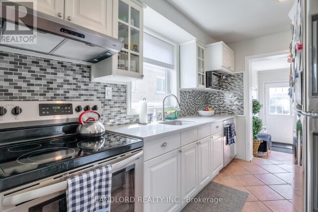 Building Photo - 203 Calvington Dr