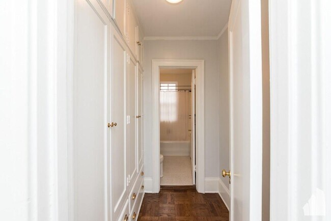 Foto del edificio - 1 bedroom in CHICAGO IL 60657