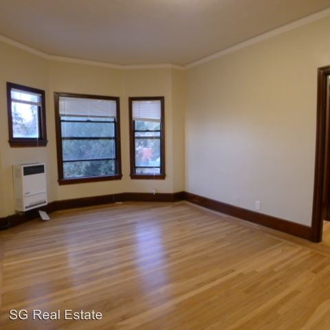 Building Photo - 2339 Hilgard Ave