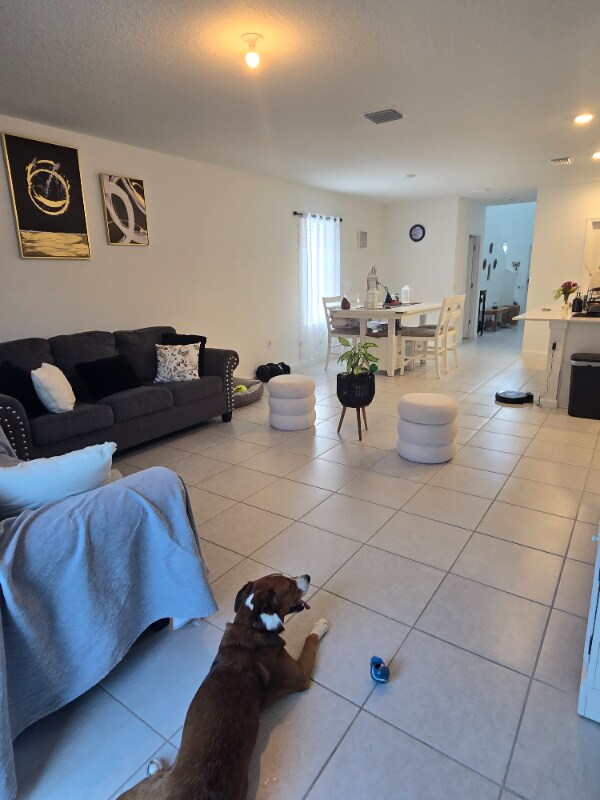 Foto del edificio - 602 Papillon St SW