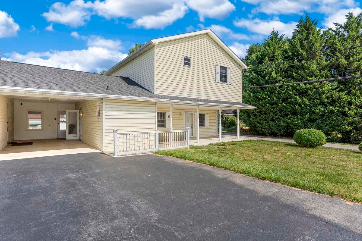 52 W Henrietta St, Smithsburg, MD 21783 House Rental in Smithsburg