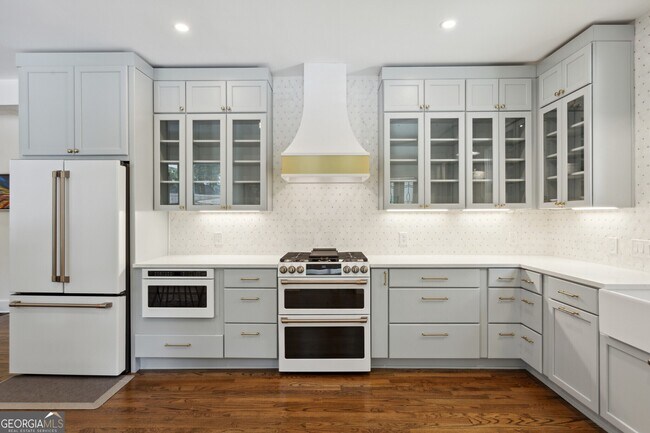 Building Photo - 1745 Westhaven Dr SW