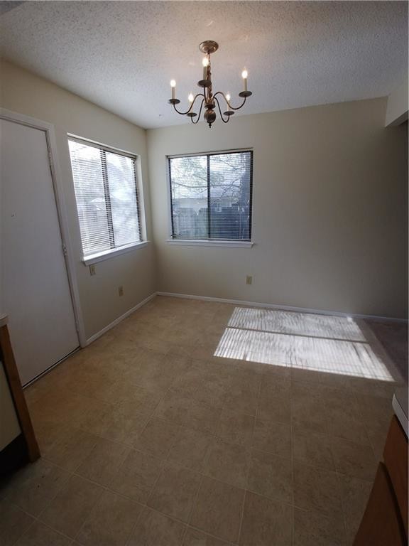 Foto del edificio - 6474 Hart Ln