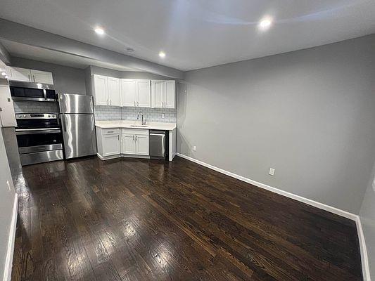 Foto del edificio - 1 bedroom in BRONX NY 10456