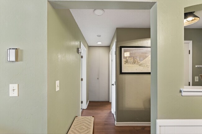 Foto del edificio - 2200 Nevada Ave S