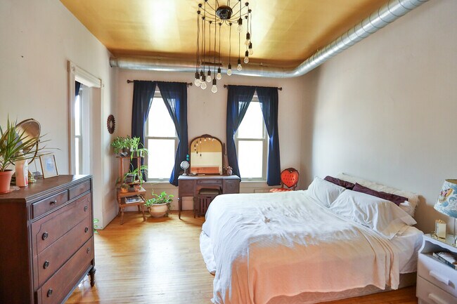 Foto del edificio - 183-187 W Main St