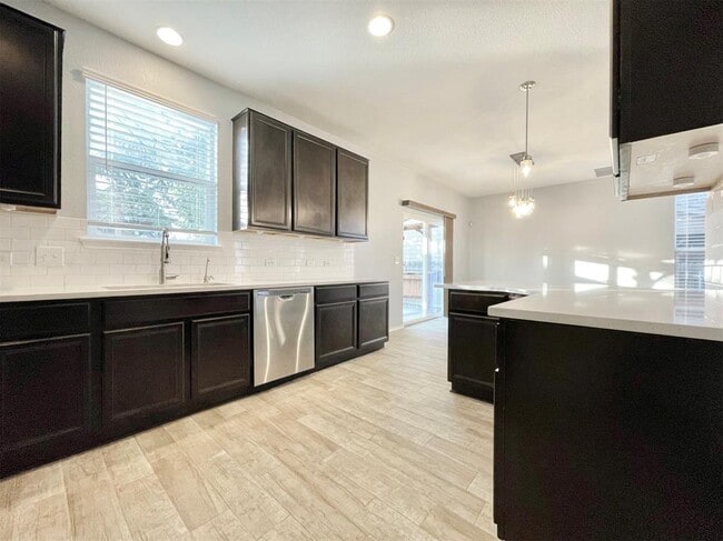 Building Photo - 11232 Kildoon Dr