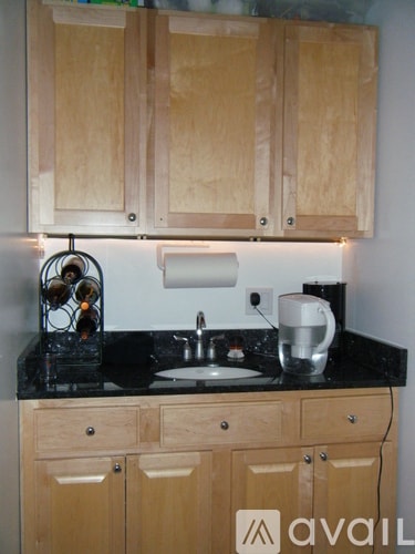 Building Photo - 1728 N Hermitage Ave