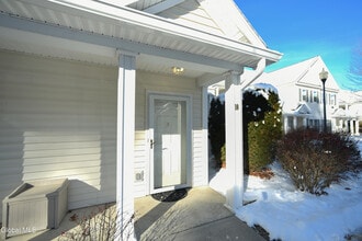 Building Photo - 328 Ballston Ave