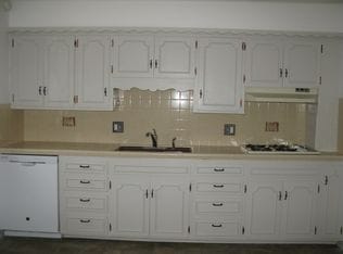 Building Photo - 5018 Rosehill Dr