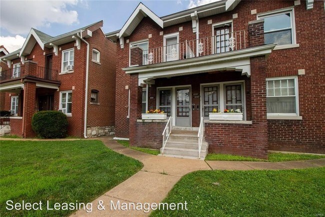 Building Photo - 4240-4240 Lawn Ave