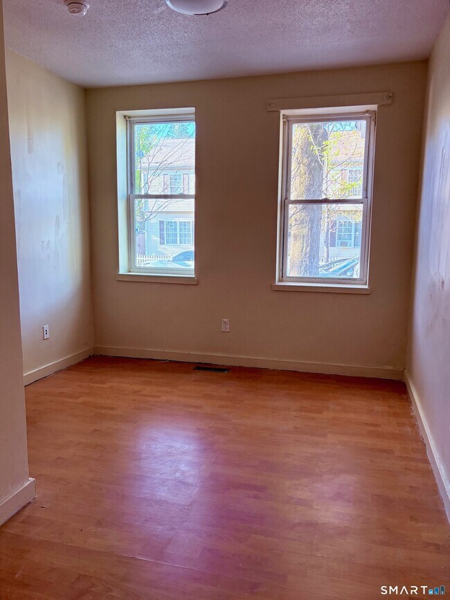 Foto del edificio - 2 Read St