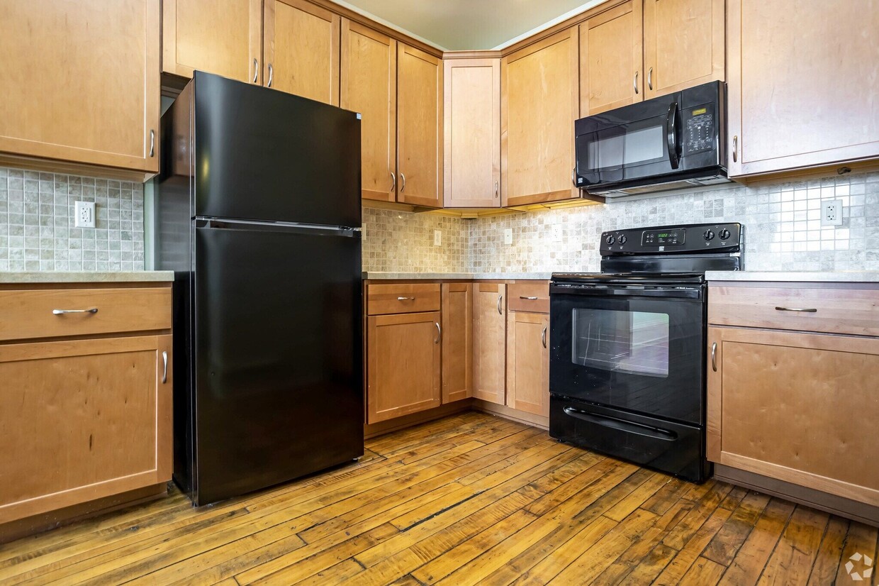 Kitchen - Warner Lofts