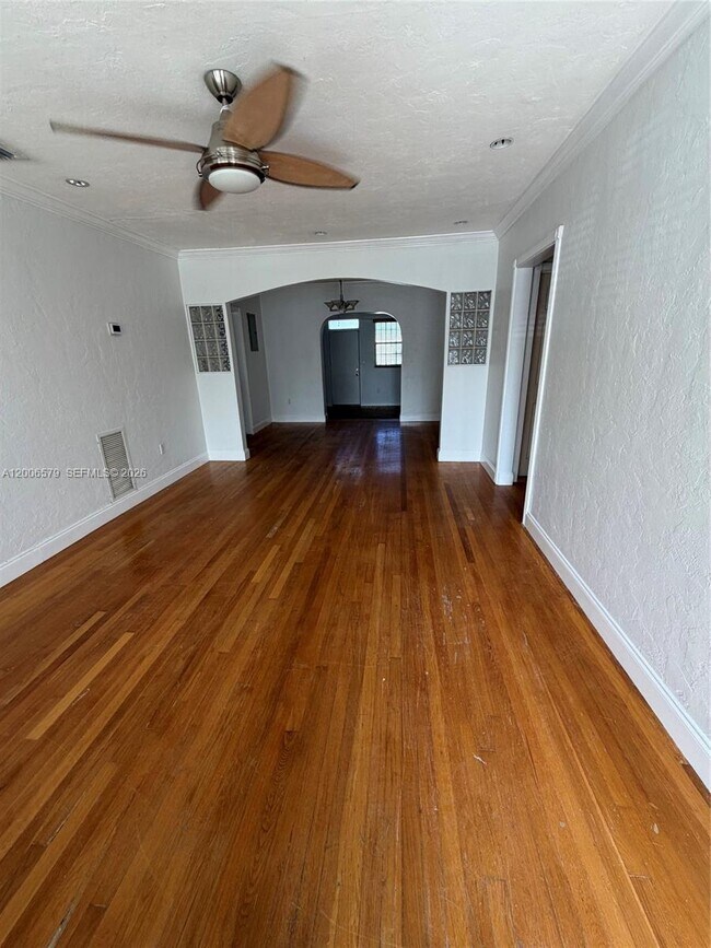 Foto del edificio - 5321 NW 9th Ave