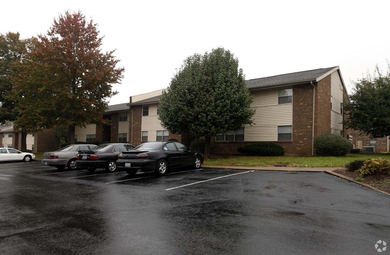 Primary Photo - The Meadowbrook Apartments