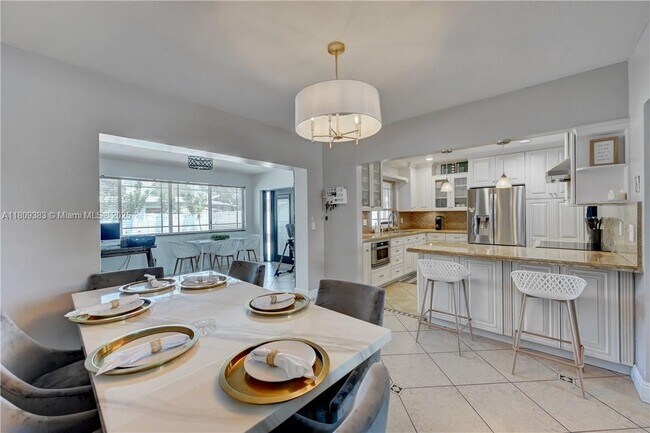 Foto del edificio - 531 NW 76th Terrace