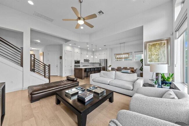 Foto del edificio - 5820 Harper Park Dr