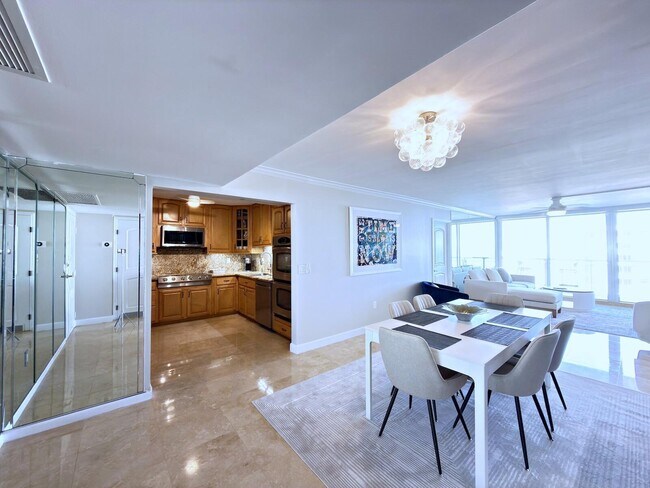 Foto del edificio - 3546 S Ocean Blvd