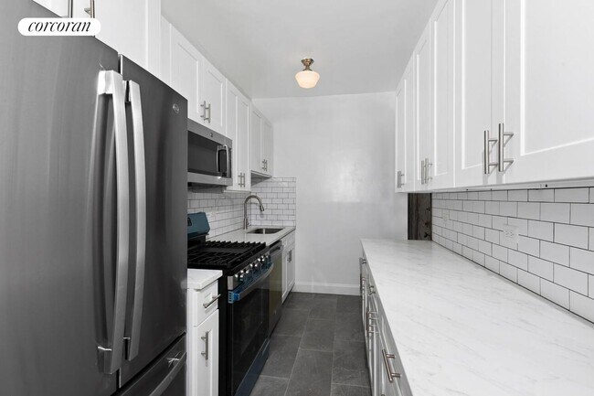 Foto del edificio - 245 W 107th St