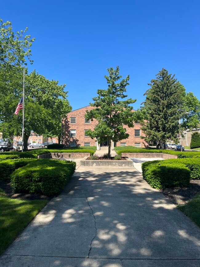 Foto del edificio - 4696 Tarryton Ct S
