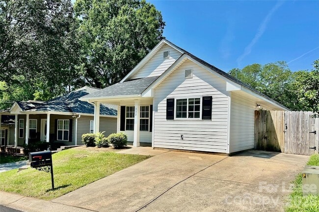 Building Photo - 332 Cassidy Ln