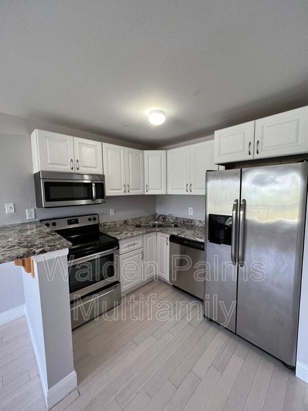 Foto del edificio - 4768 Walden Cir