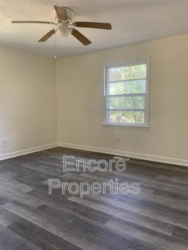 Foto del edificio - 5312 Bayleaf Dr