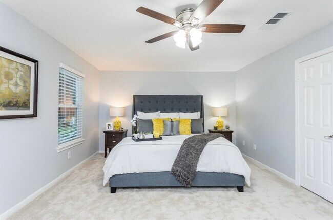 Foto del edificio - 15614 Pebble Bend Dr