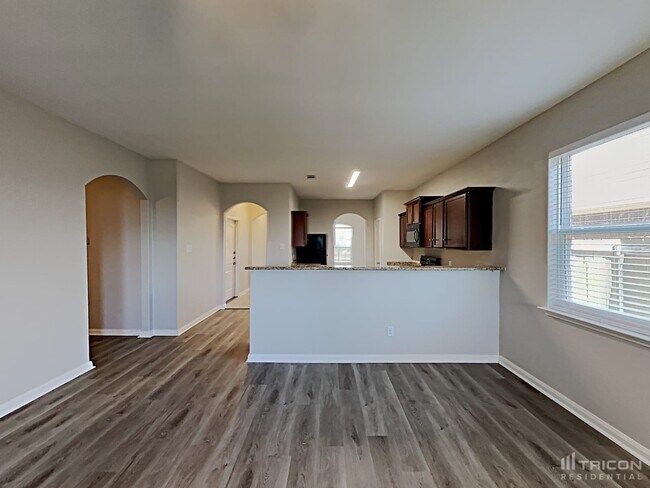 Building Photo - 110 Rushmore Ln
