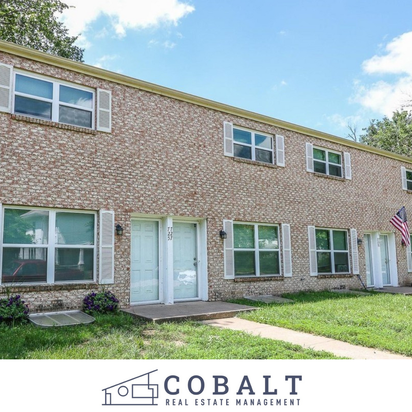 Primary Photo - Centrally Located 2 Bed 1.5 Bath!