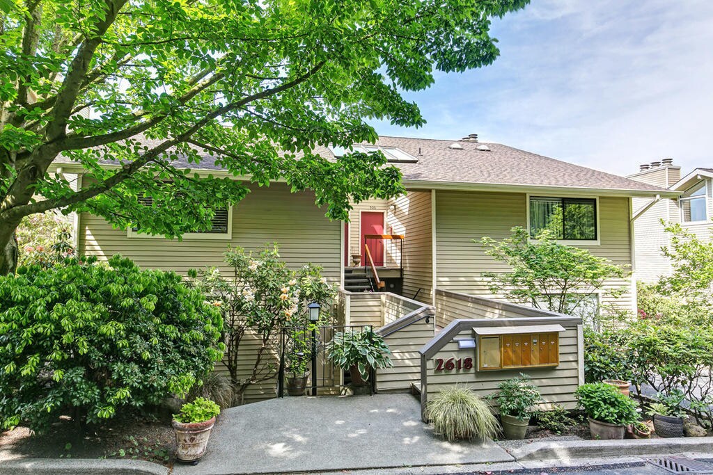 Foto principal - 2618 4th Ave N