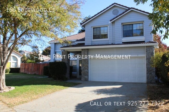 Building Photo - Gorgeous 4 Bed/2.5 Bath Home in Great Trac...