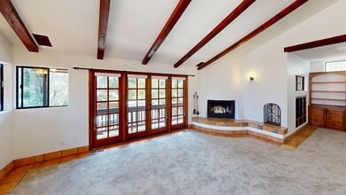 Building Photo - 3120 Goldfinch St