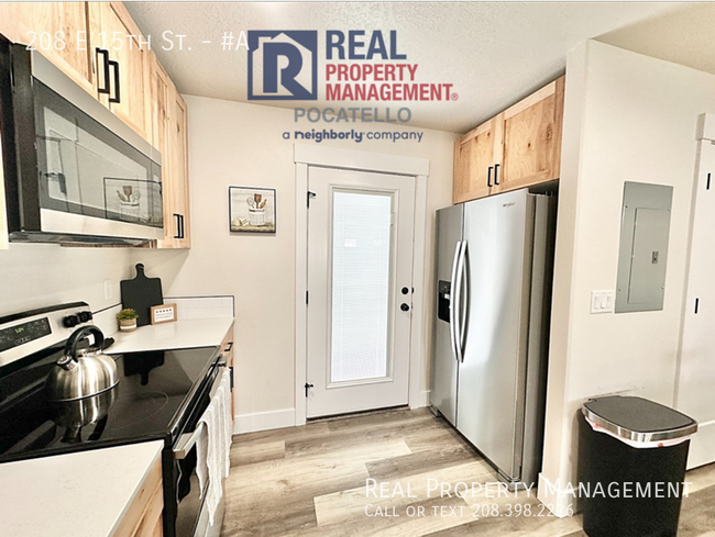 Building Photo - Brand New 3 Bedroom 2 Bath Duplex