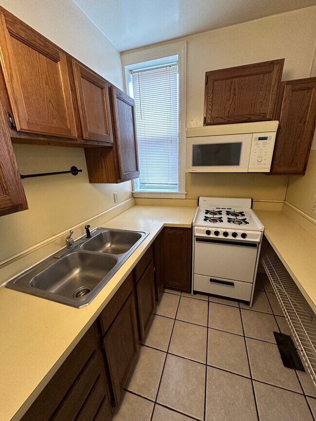 Foto del edificio - 8 W Hollister St