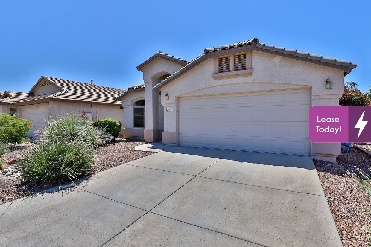 2441 W Gambit Trail, Phoenix, AZ 85085 House for Rent in Phoenix, AZ