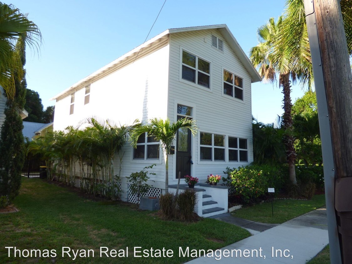 3 br, 3 bath House 459 W. Retta Esplanade House Rental in Punta