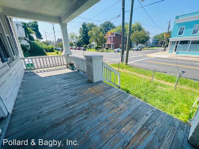 Building Photo - 4 br, 1.5 bath House - 2124 Fairmount Avenue