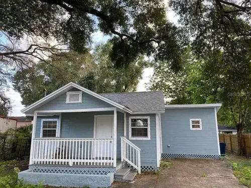 Foto principal - 811 E Okaloosa Ave