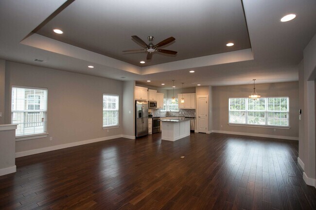 Foto del edificio - 4301 Mansfield Dam Rd