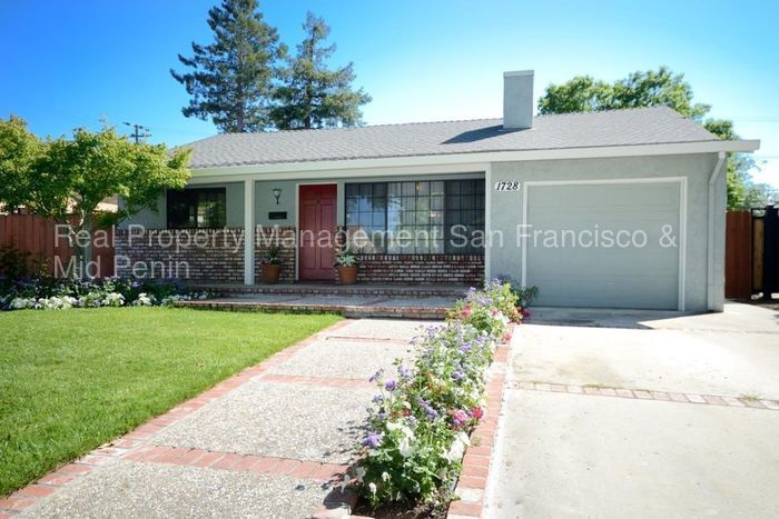 Primary Photo - 1728 Virginia Ave