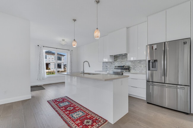 Building Photo - 1719 Applerock Av