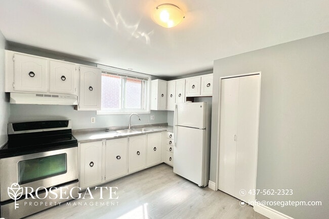 Building Photo - Newly Renovated 2 Bed 1 Bath Apartment in ...