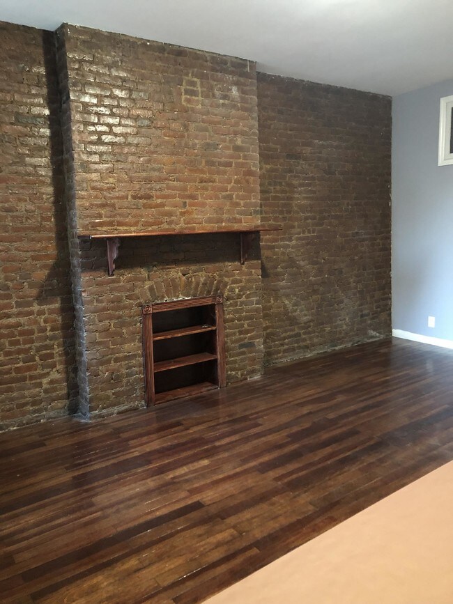 Building Photo - 159 East 106th Street